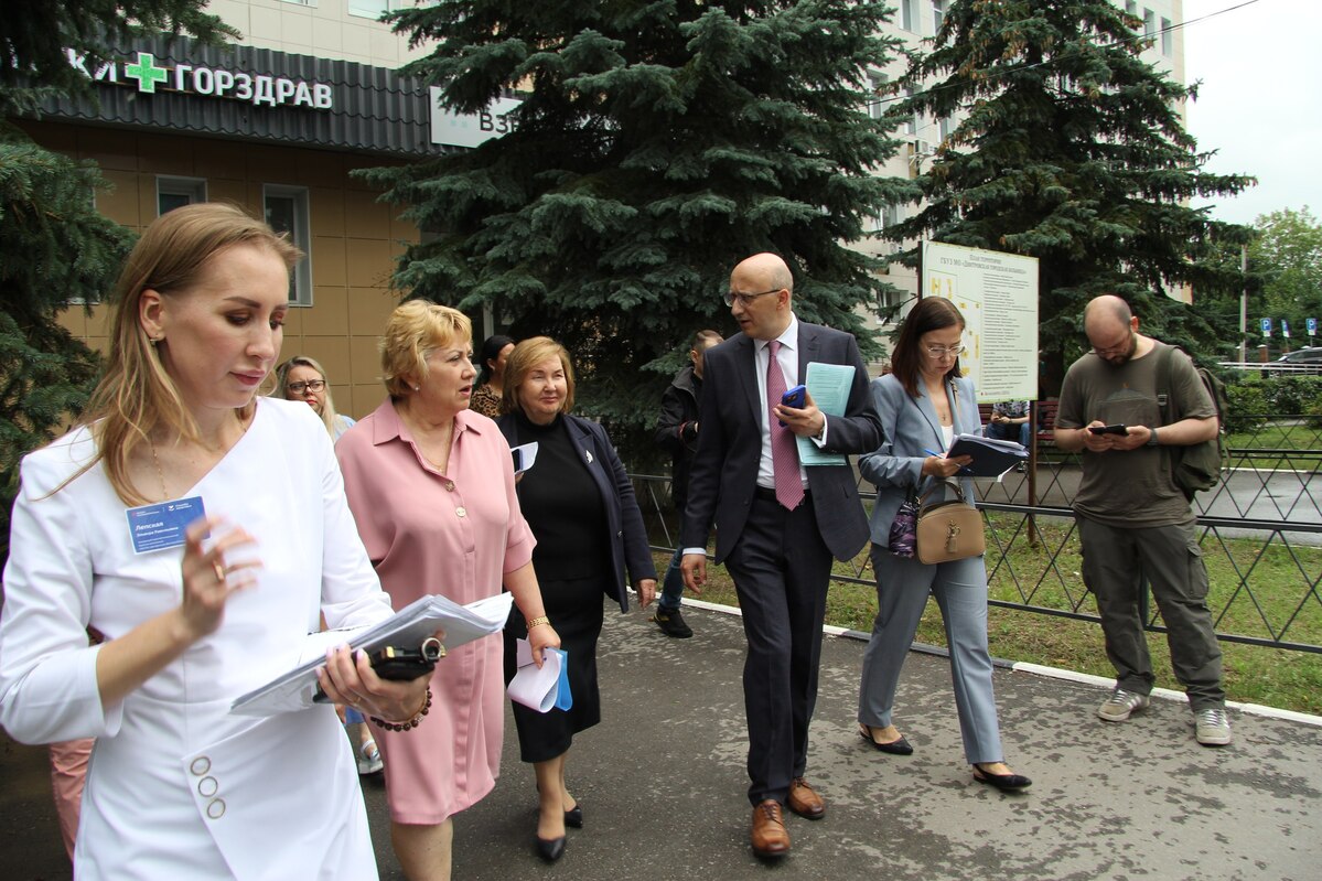 Совместная работа в рамках социального партнерства Министерства здравоохранения Московской области и МООП РЗ РФ