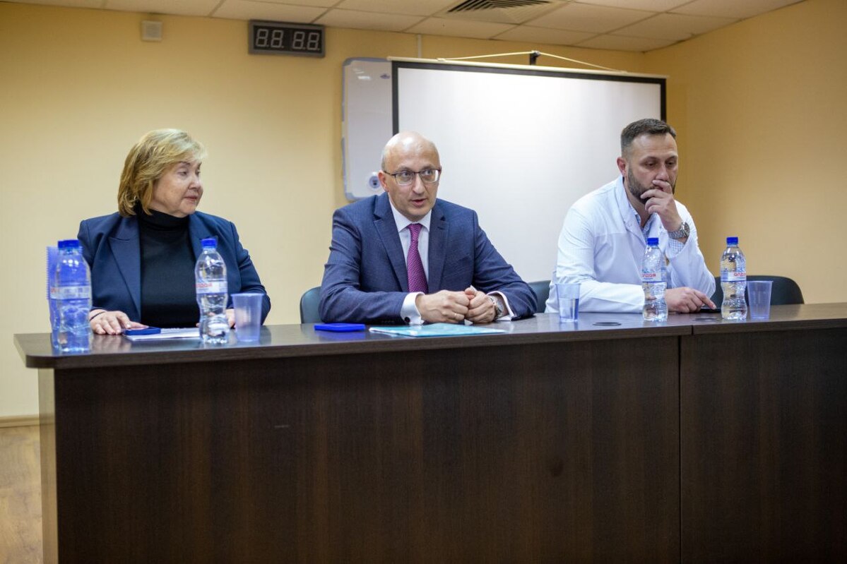Совместная работа в рамках социального партнерства Министерства здравоохранения Московской области и МООП РЗ РФ