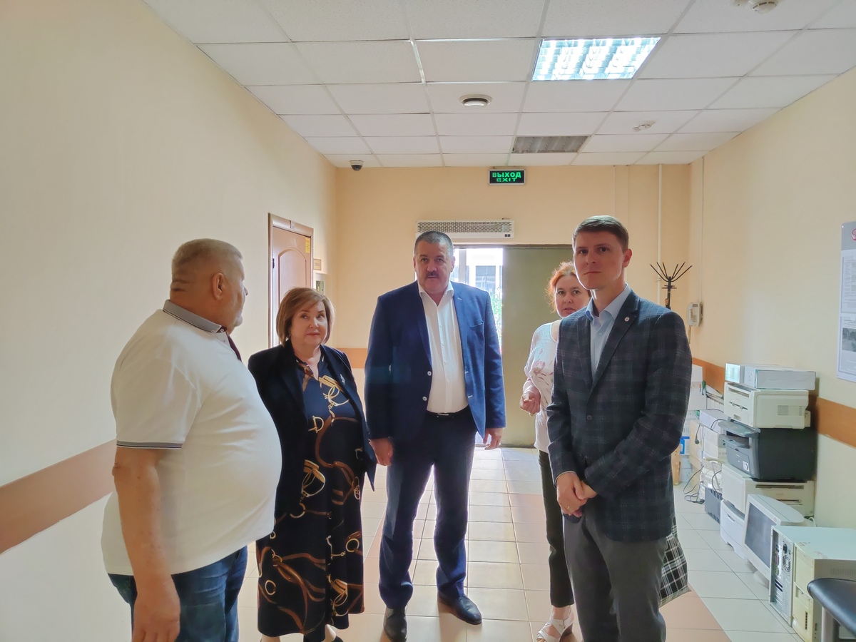 Минздрав и Профсоюз встретились с коллективами