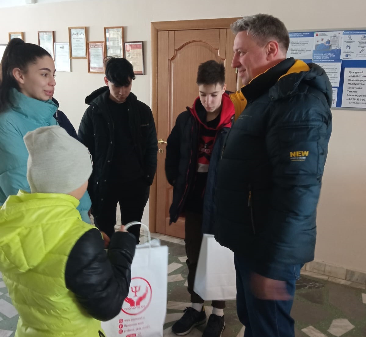 Гуманитарная помощь продолжается