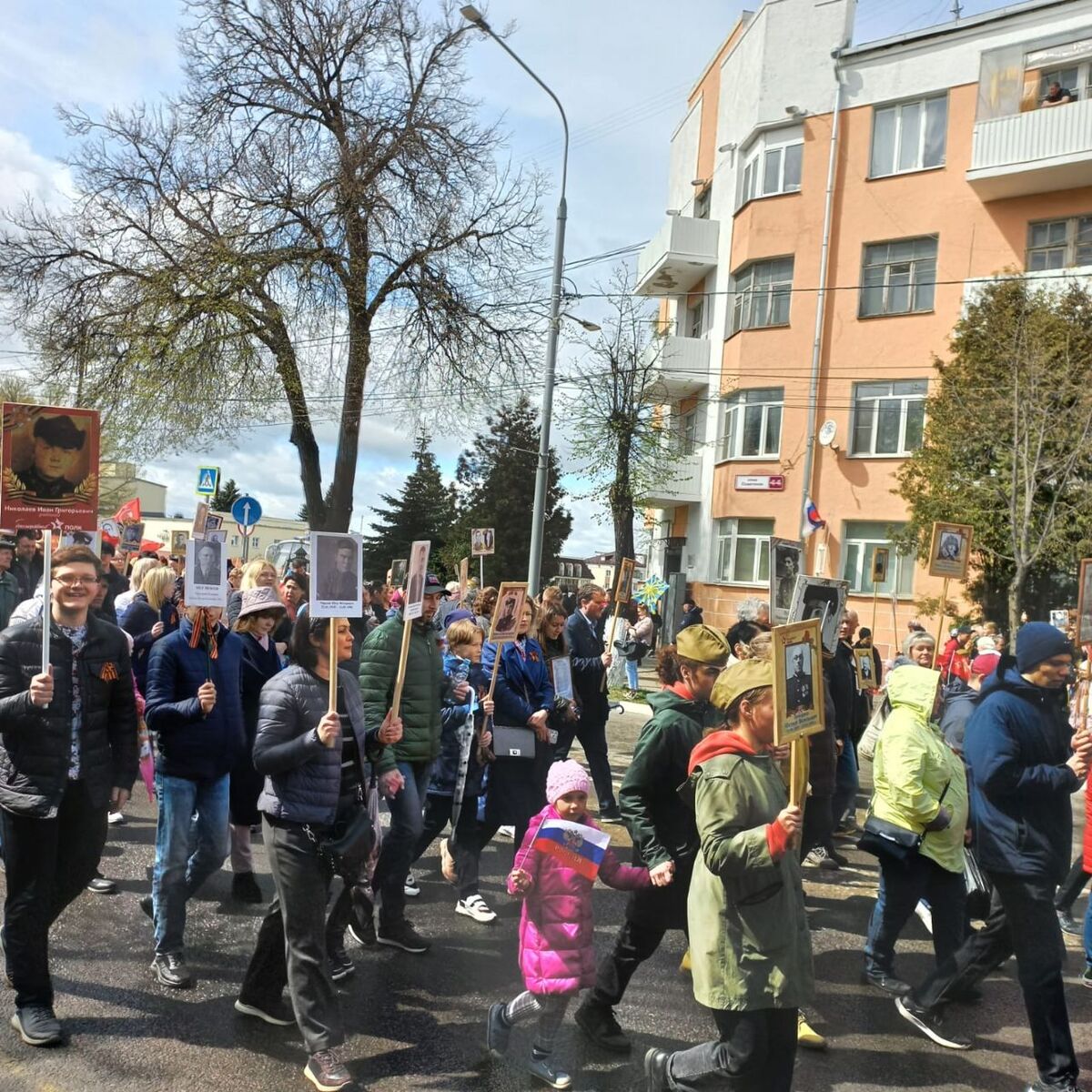 В эти дни члены Ногинской профсоюзной организации принимали участие в торжественных мероприятиях