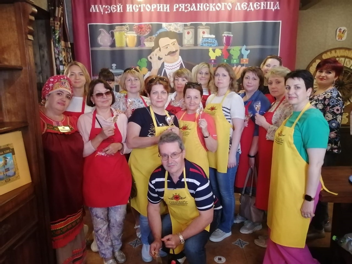 День медицинского работника члены Подольского ТО побывали с экскурсией в разных городах