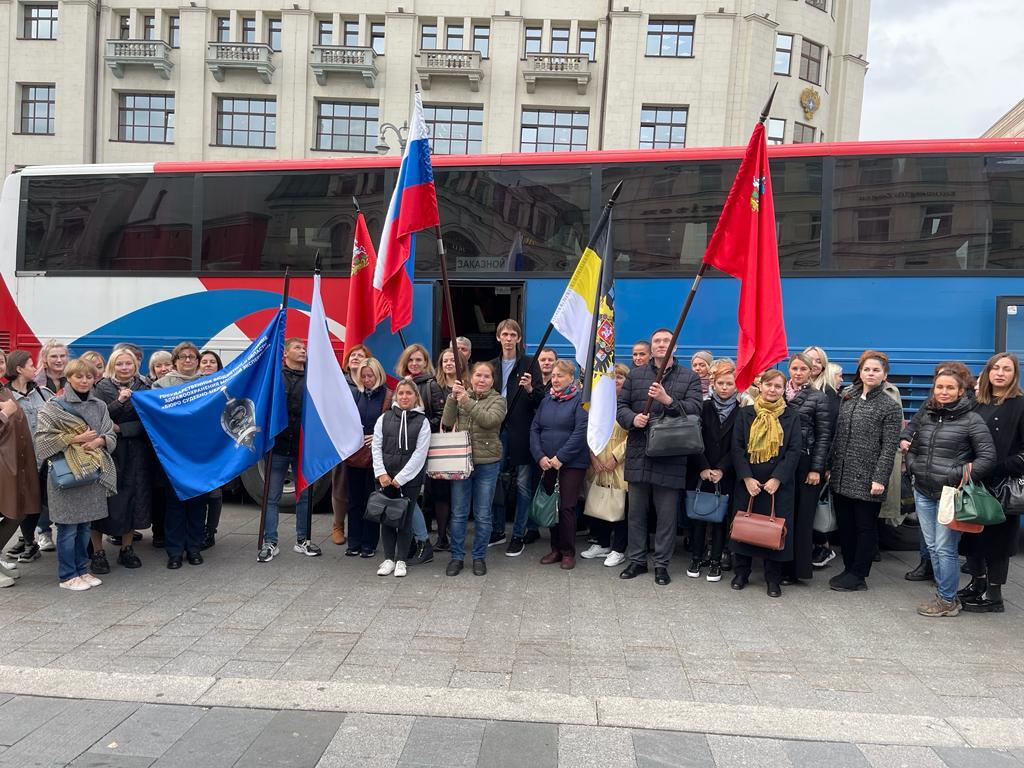 Митинг-концерт "Своих не бросаем"