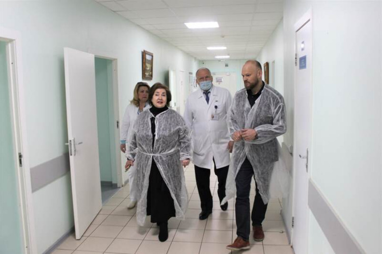С рабочим визитом Талдомскую больницу посетила Нина Владимировна Суслонова