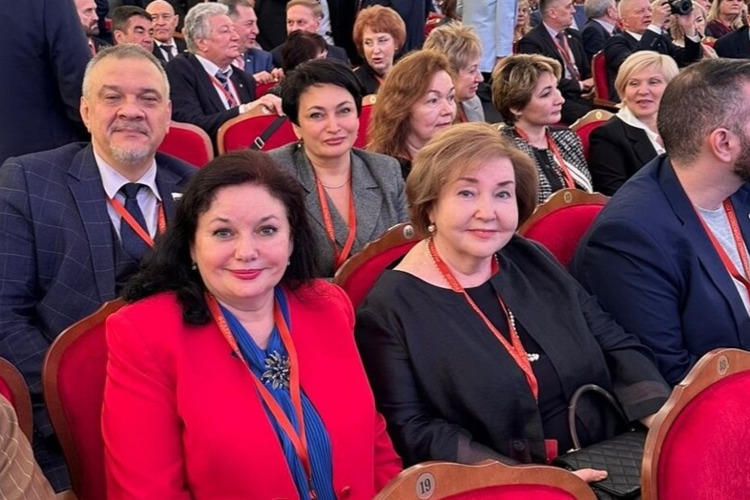 Делегация Обкома принимает участие в XII съезде ФНПР