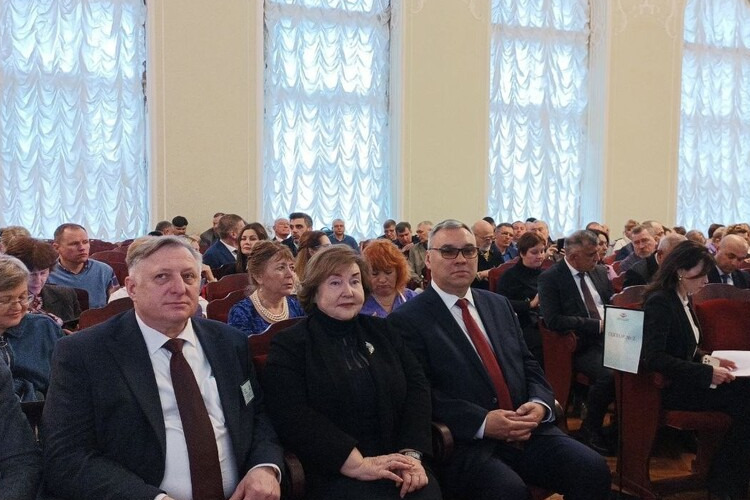 Делегация Обкома принимает участие в международной конференции по охране труда в Санкт-Петербурге